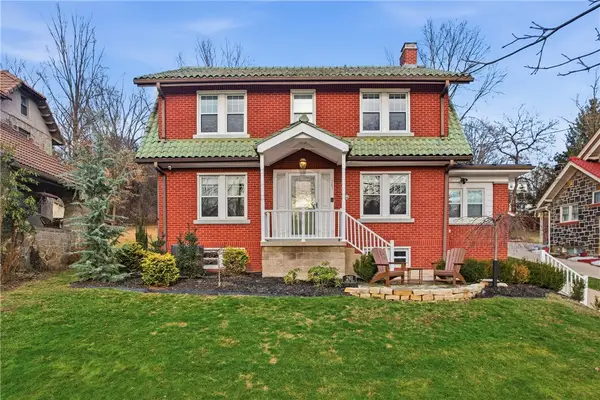 261 Parkway Drive, Mt Lebanon, PA 15228