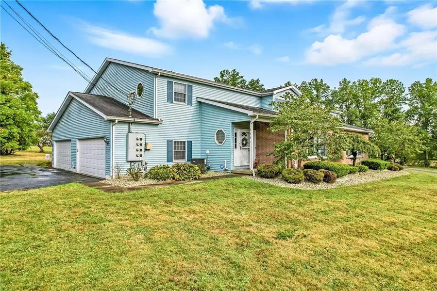 723 Rollinson Rd, Hermitage, PA 16148 - Image #2