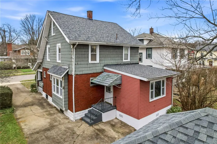 1204 Griswold St, Sharon, PA 16146 - Image #2