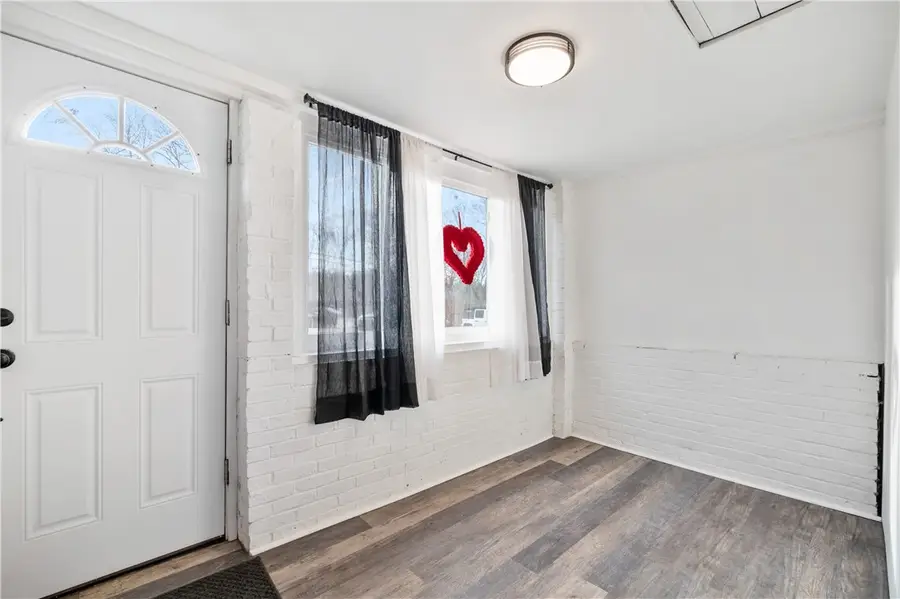 2625 Oakhill Dr, South Park, PA 15129 - Image #3