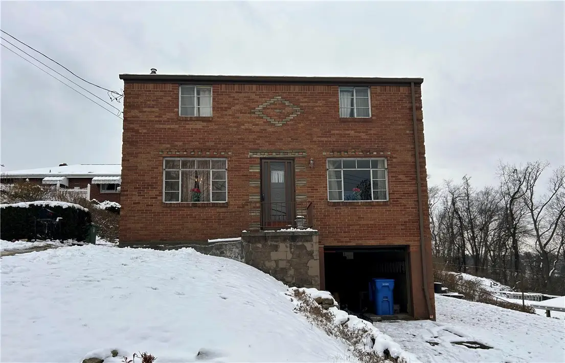 3931 Frederick St, Castle Shannon, PA 15234 - Image #1