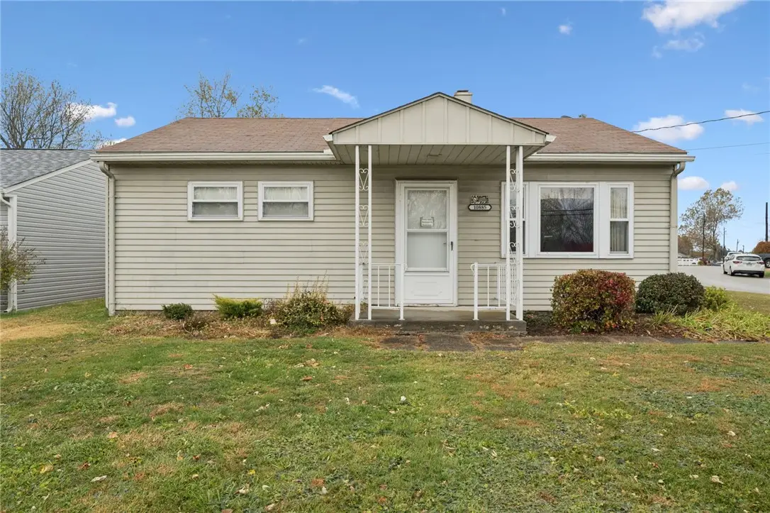 10885 Carlson Dr, Irwin, PA 15642 - #1