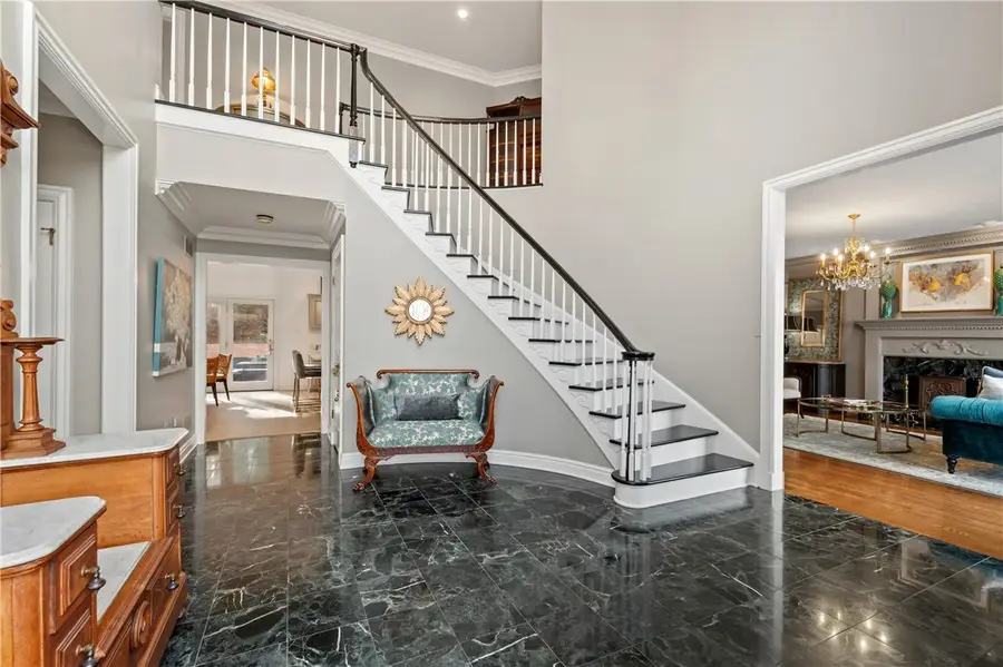 123 Thousand Oaks Drive, Upper Saint Clair, PA 15241 - Image #2