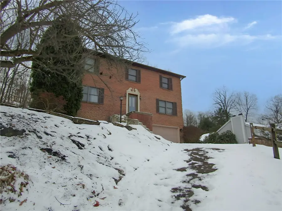 165 Oakdale Dr, Zelienople, PA 16063 - Image #3