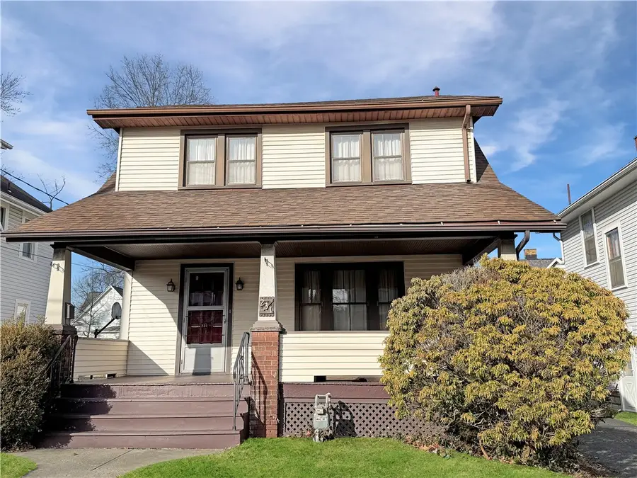 231 E Meyer Ave, New Castle, PA 16105 - Image #2