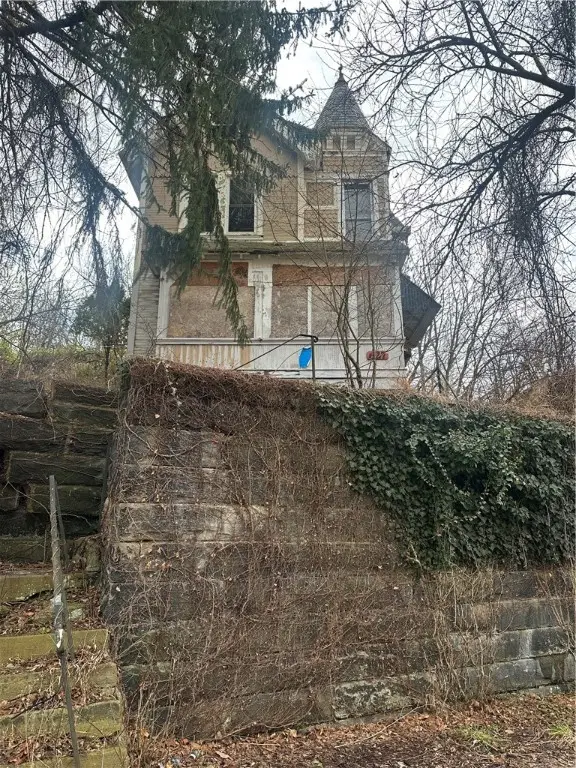 627 Chester Ave, Pittsburgh, PA 15214 - Image #1
