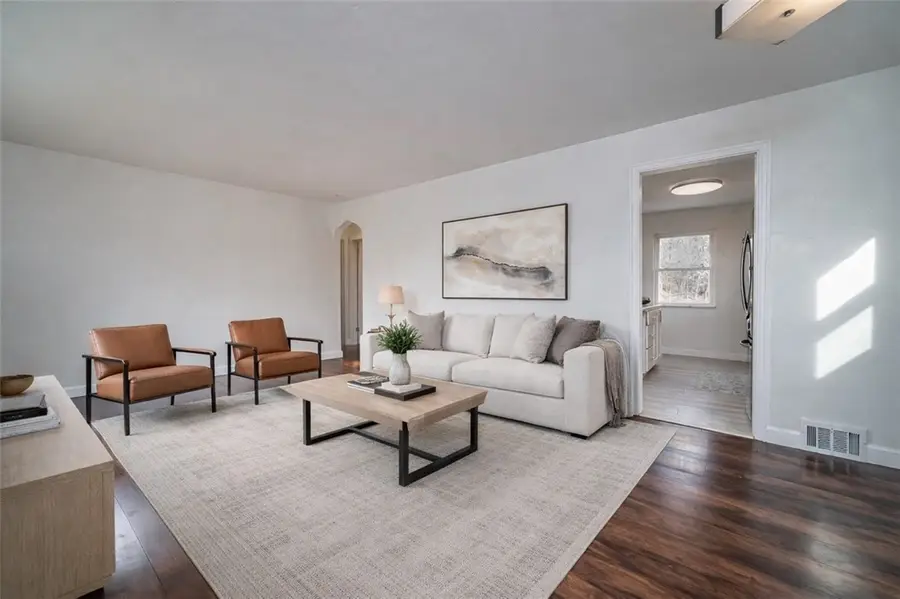 320 Calderwood Ave, Ross Township, PA 15202 - Image #2