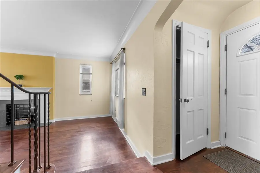 780 Scott Rd, Dormont, PA 15228 - Image #3