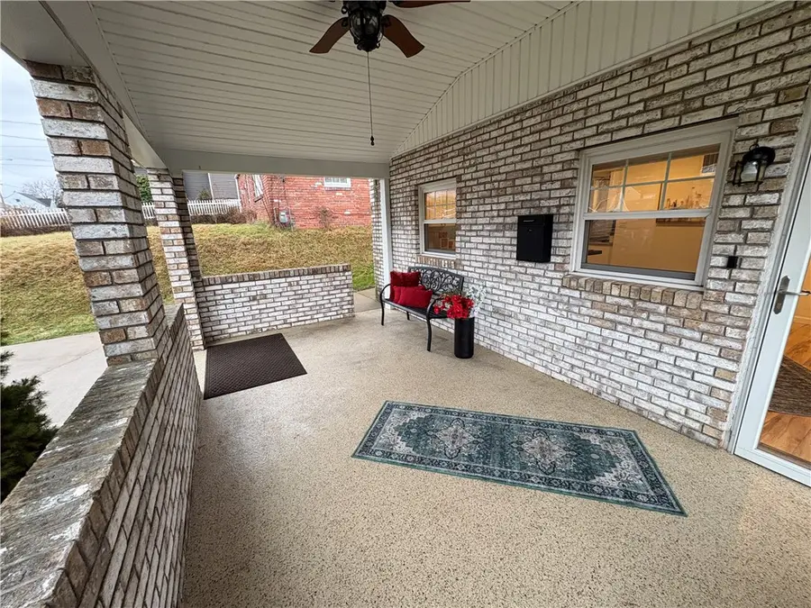 210 Carson St, Springdale Township, PA 15144 - Image #3