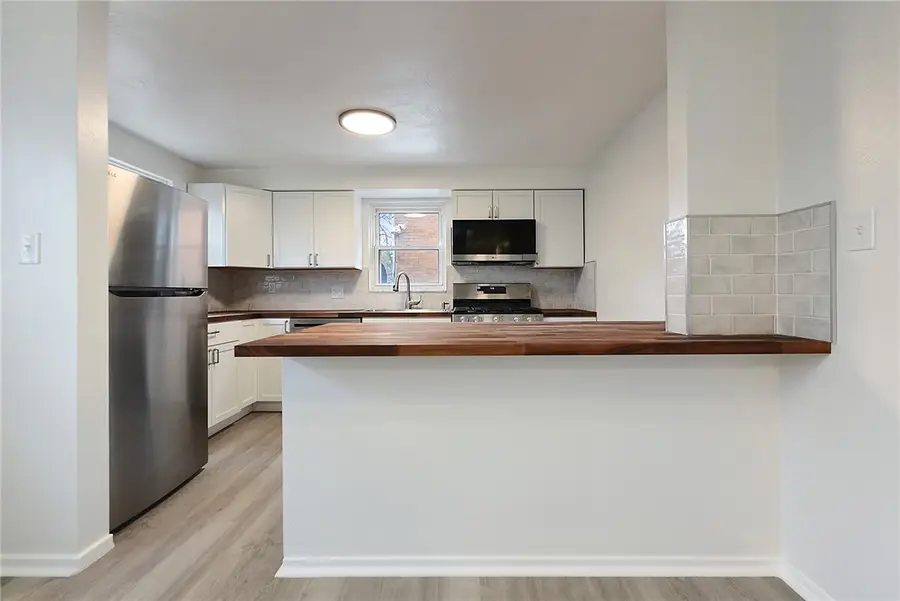 7841 Mark Dr, Verona, PA 15147 - Image #2