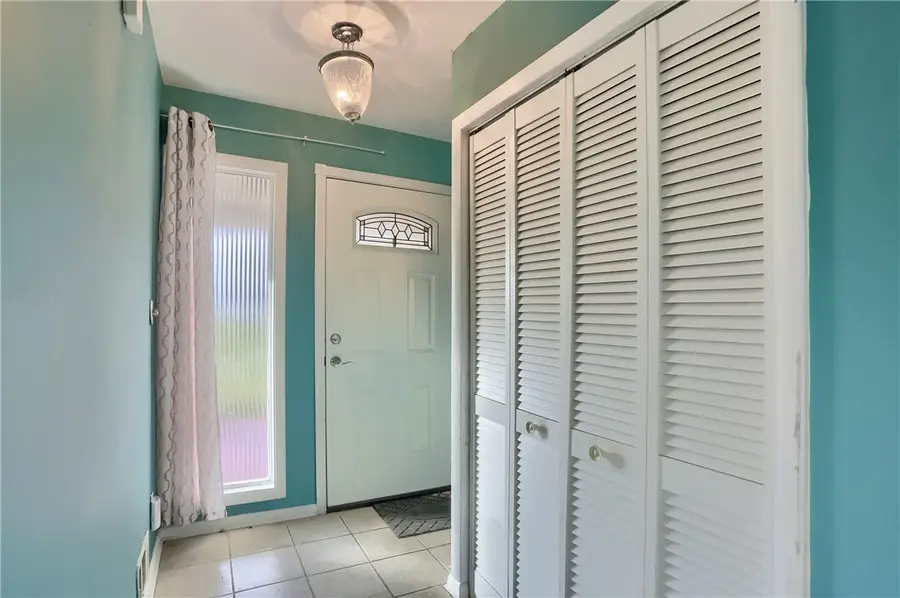 137 S Patton Drive, Moon Township, PA 15108 - Image #3