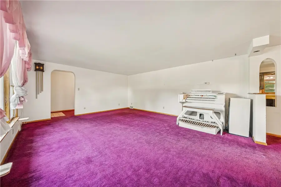 361 Maple Rd, Plum, PA 15239 - Image #3