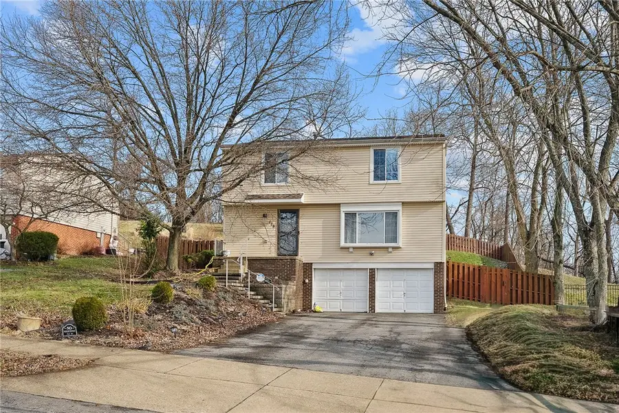 428 Scottsdale Dr, Coraopolis, PA 15108 - Image #2