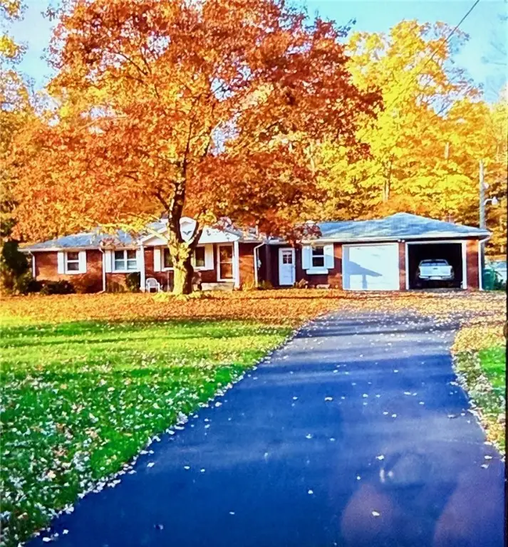 65 Glenn Rd, Findley, PA 16127 - Image #2