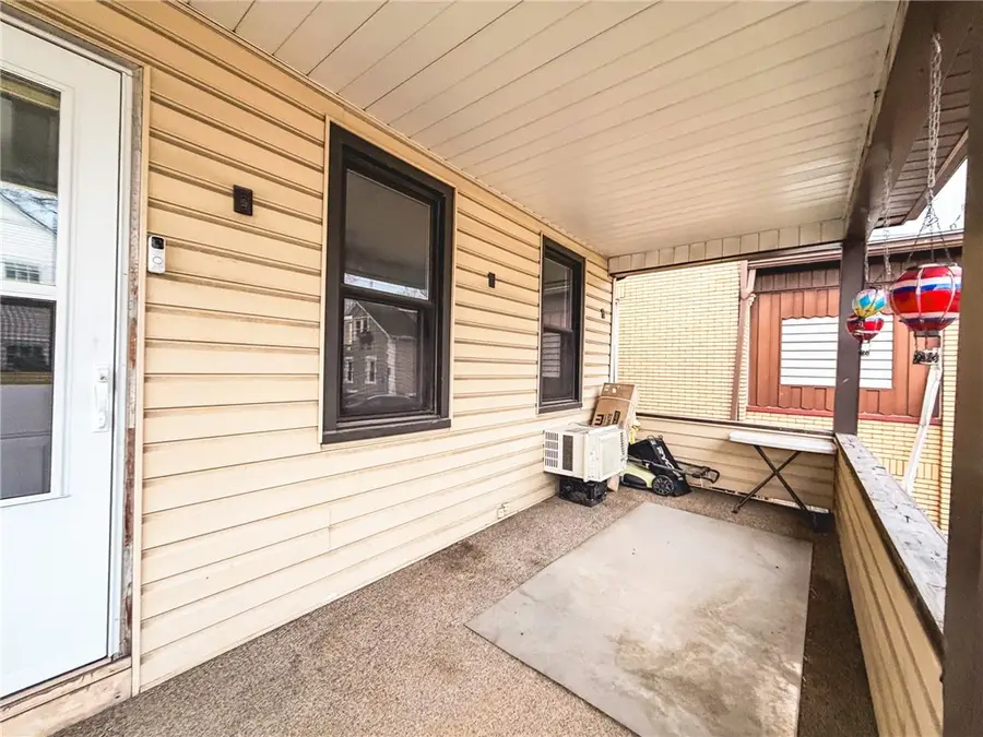 279 Boyleston St, Ambridge, PA 15003 - Image #2