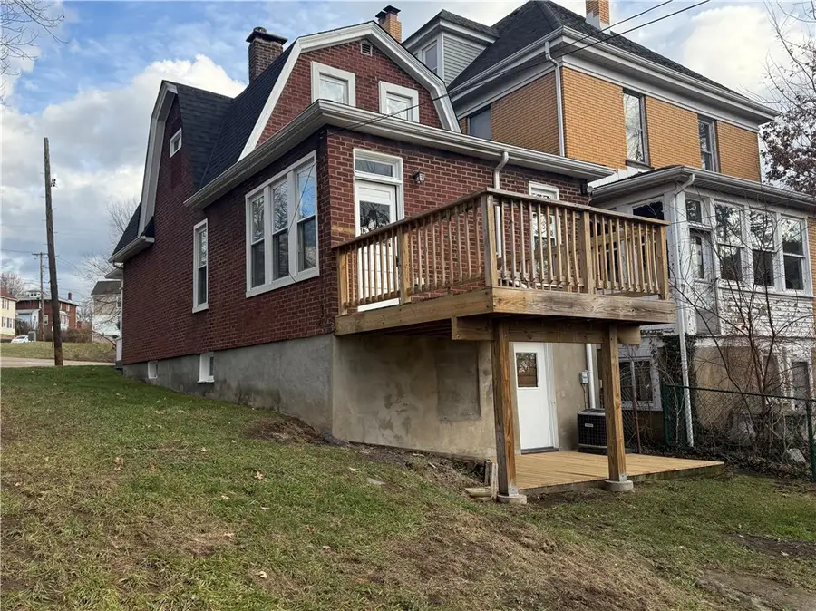 1137 Taylor Ave, New Kensington, PA 15068 - Image #2