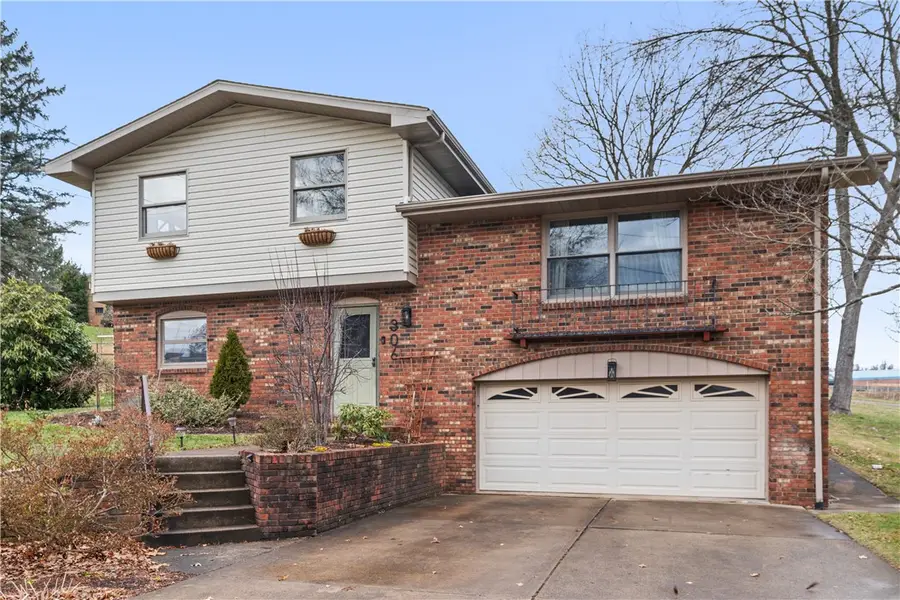 306 Virginia Drive, North Fayette, PA 15071 - Image #2