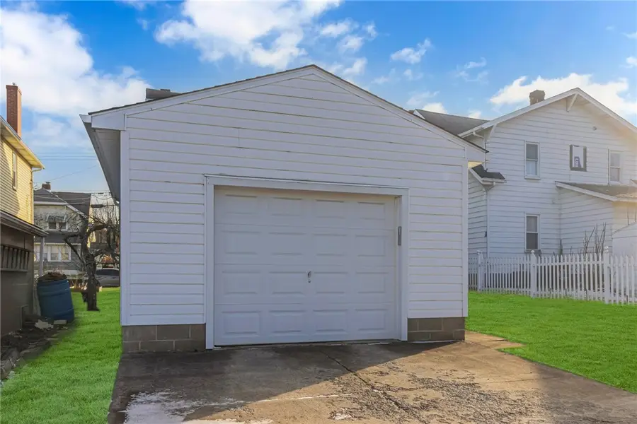 2014 Mclean St, Aliquippa, PA 15001 - Image #3