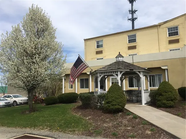 4220 Saw Mill Run Blvd, Brentwood, PA 15227