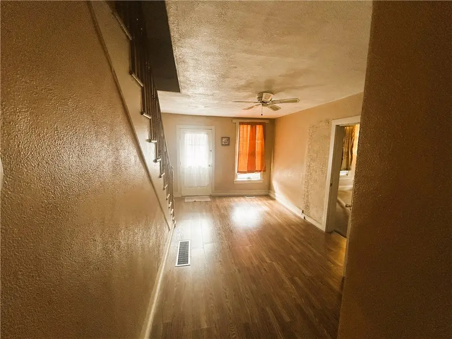 919 E Main St, Rural Valley, PA 16249 - Image #2