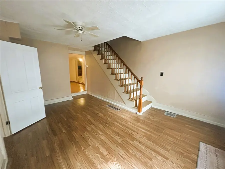 919 E Main St, Rural Valley, PA 16249 - Image #3