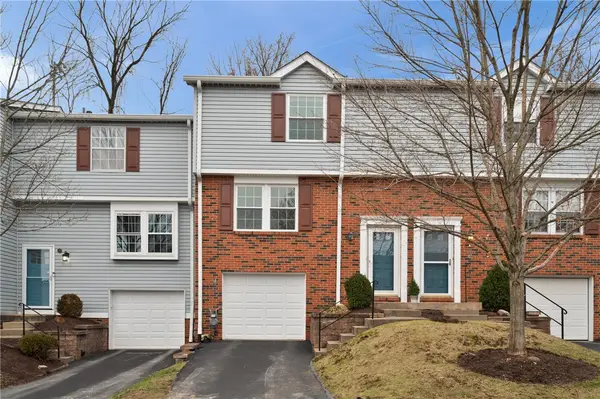 299 Murrays Ln, Castle Shannon, PA 15234