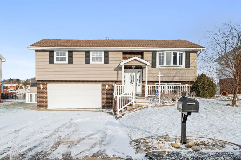 322 Highland Dr, Elizabeth Township, PA 15037 - Image #1
