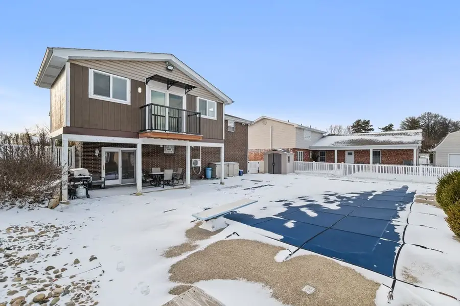 322 Highland Dr, Elizabeth Township, PA 15037 - Image #2