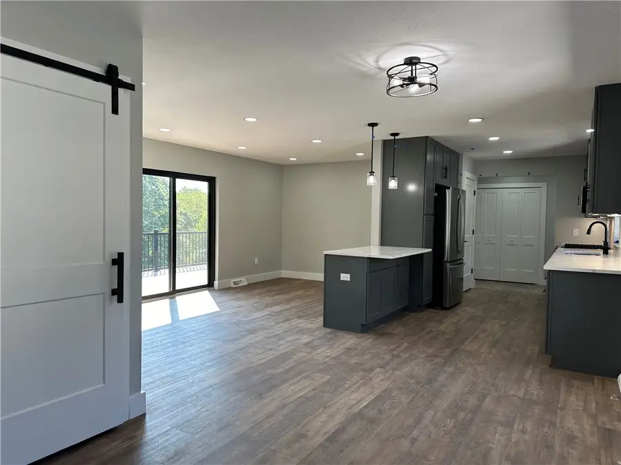 121 Hillview Rd, Jefferson Hills, PA 15025 - Image #2