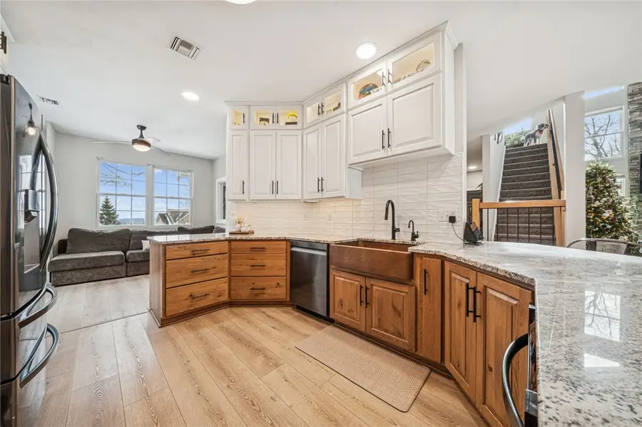 2420 South Ridge Plaza, Jefferson, PA 15502 - Image #3