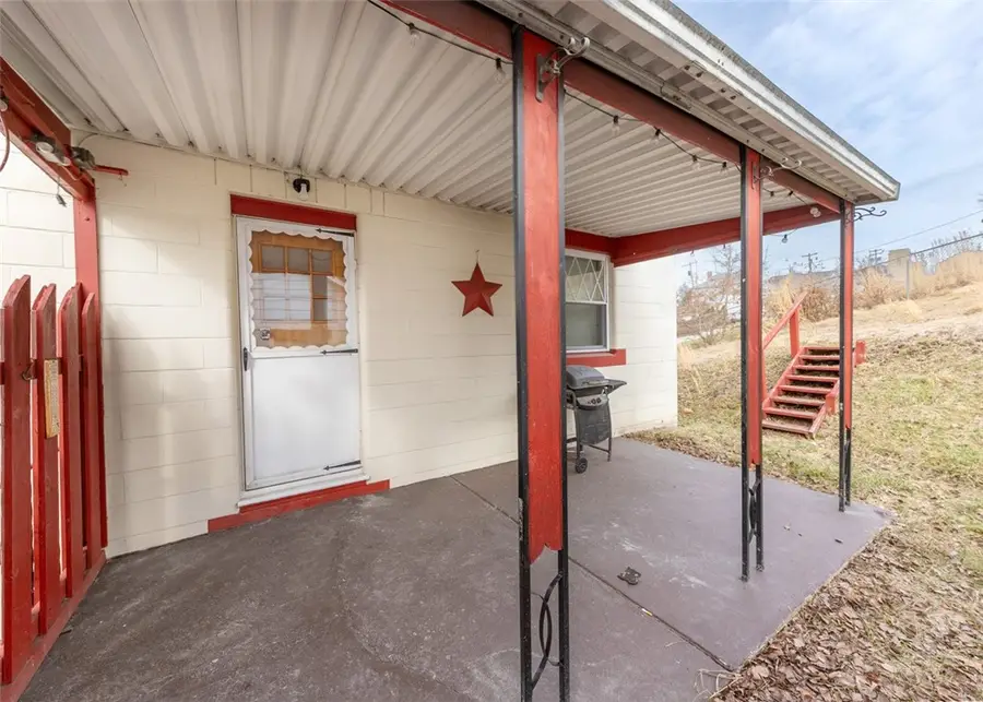 54 S Mill Street, New Salem, PA 15468 - Image #3