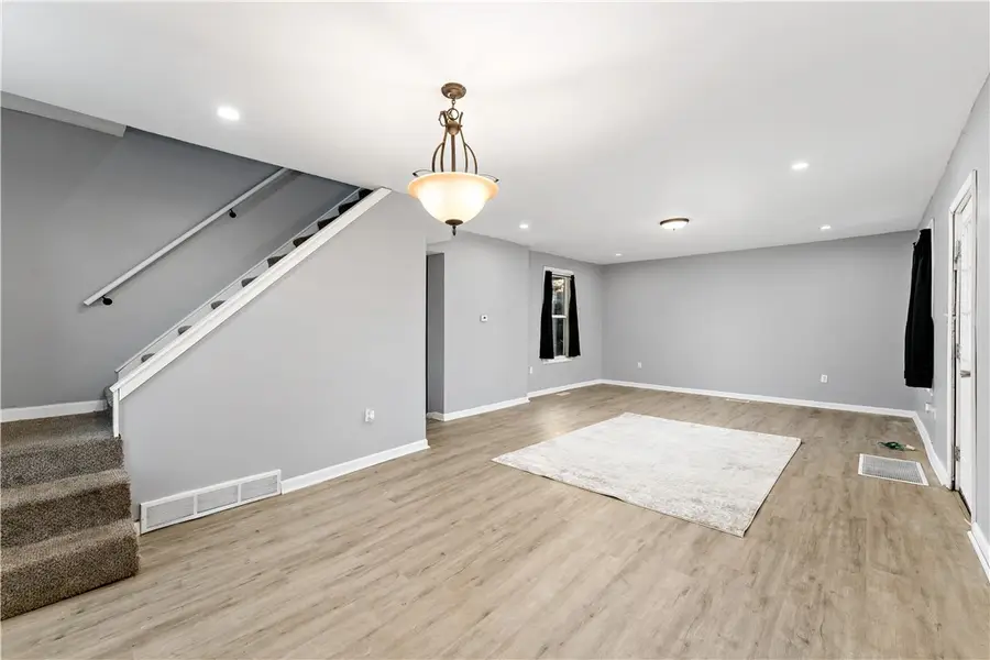 502 Washington Ave, New Galilee, PA 16141 - Image #2