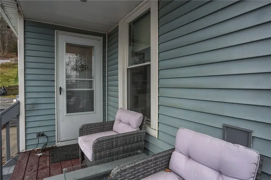 501 Summit Ave, Ellwood City, PA 16117 - Image #2