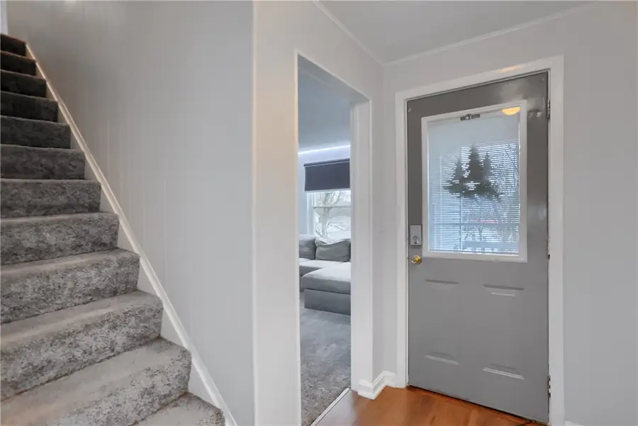 501 Summit Ave, Ellwood City, PA 16117 - Image #3