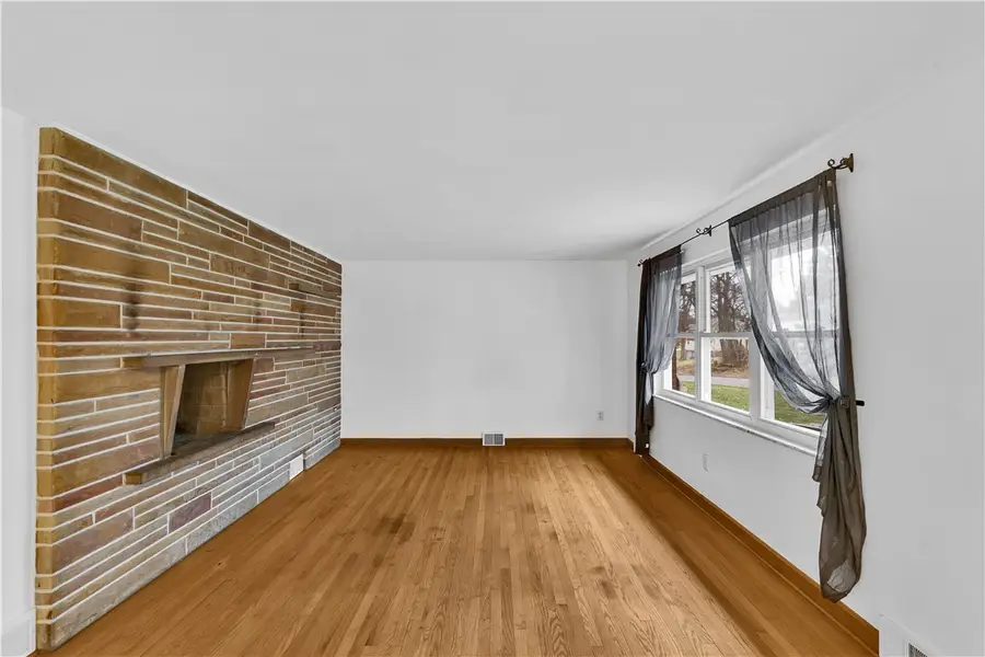 138 Sunset Ln, Center, PA 15001 - Image #3