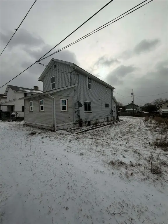 423 3rd St, Allison, PA 15413 - Image #3