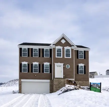 447 Hawthorn Hill Dr, North Strabane, PA 15317