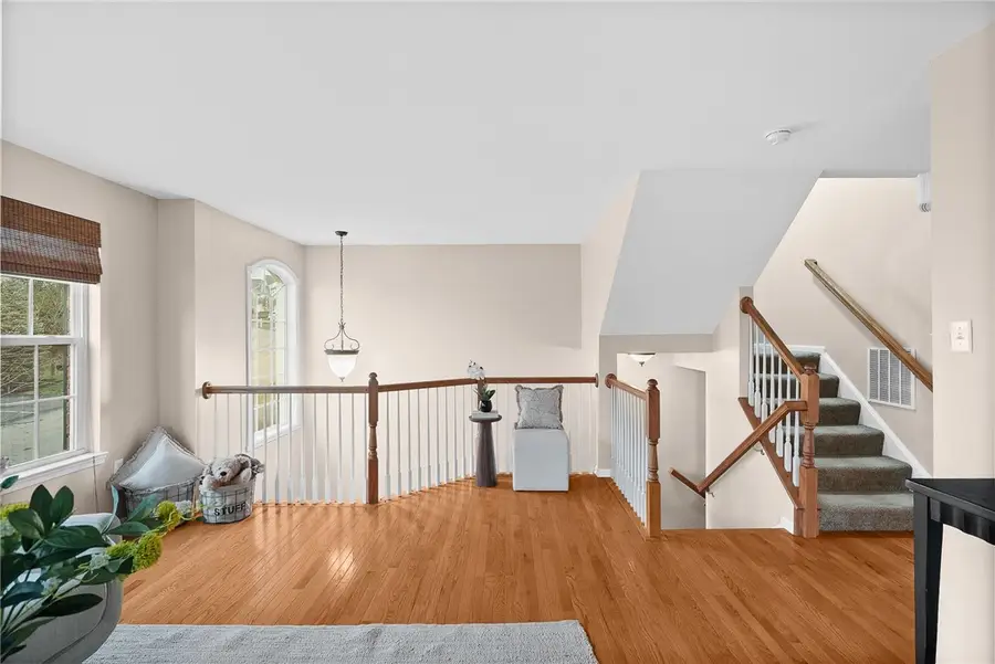 246 Maple Ridge Dr, Canonsburg, PA 15317 - Image #3