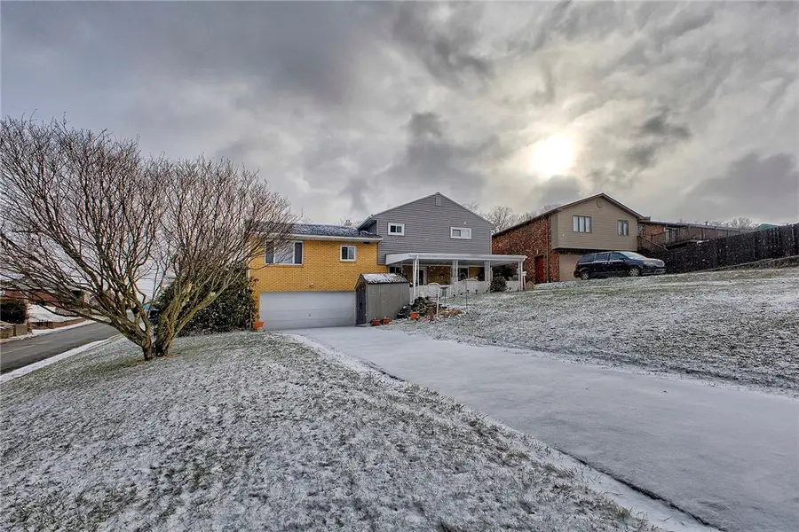 545 Greenridge Road, New Kensington, PA 15068 - Image #2