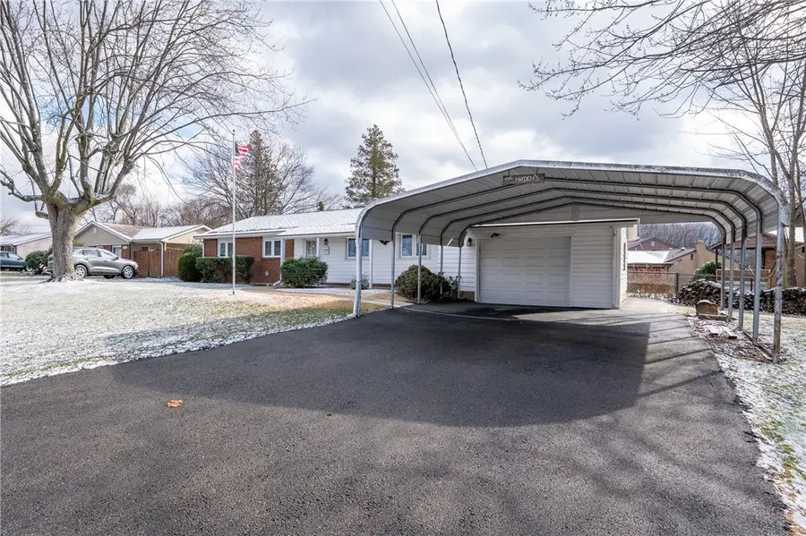 222 Ridgefield Dr, Hempfield, PA 15601 - Image #3