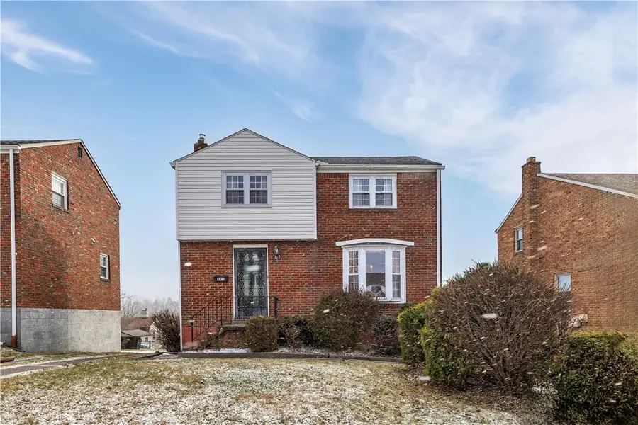 571 Helena St, East McKeesport, PA 15035 - Image #2