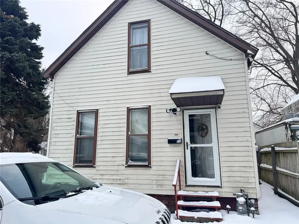 619 Schaaf Pl, Erie, PA 16503 - Image #1