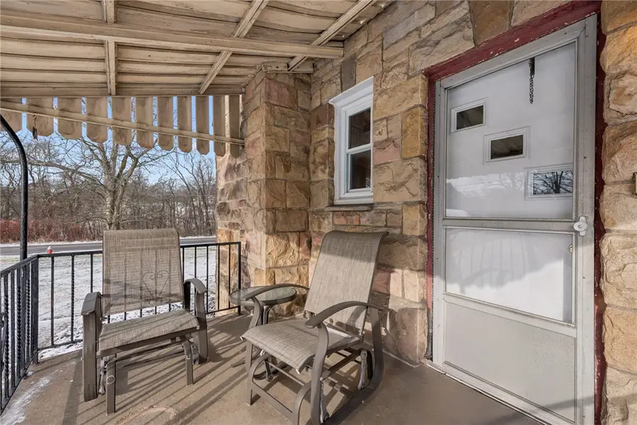 113 Oak Manor Drive, Natrona Heights, PA 15065 - Image #2