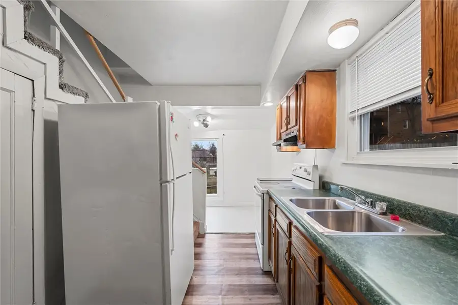 2004 Woodmont Ave, Arnold, PA 15068 - Image #3