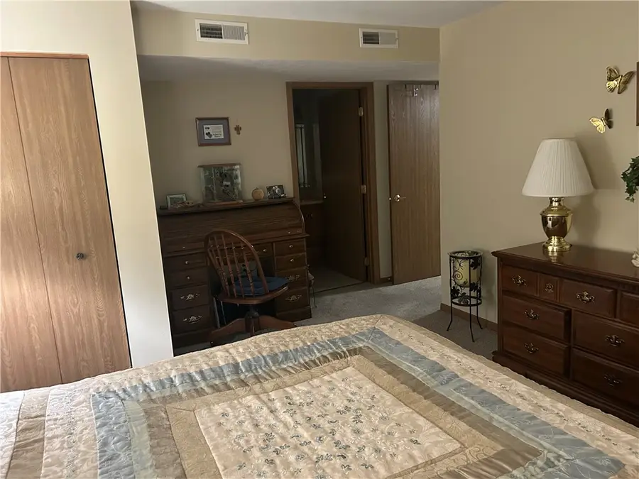 308 Clubhouse Dr, South Strabane Township, PA 15301 - Image #3