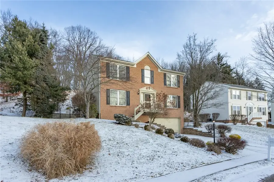 639 White Pine Dr, Adams, PA 16046 - Image #3