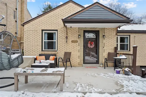 1755 Hallowell St, Brookline, PA 15210