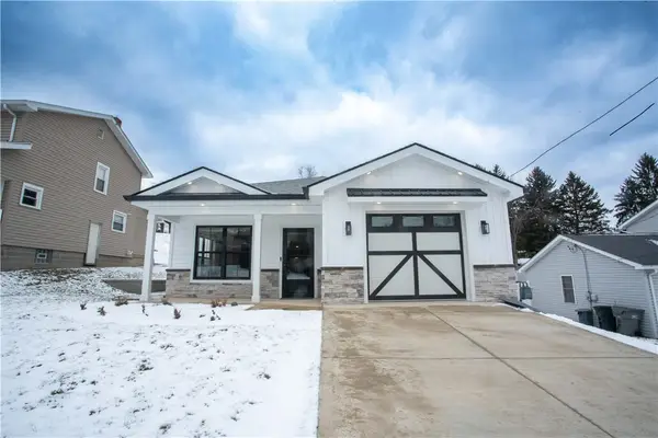 1820 W 11th St, Patterson Twp, PA 15010