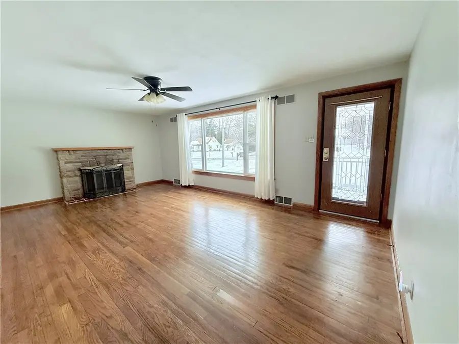 332 E Maitland Ln, Neshannock Township, PA 16105 - Image #3