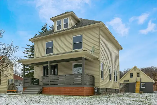 316 Line Ave, Ellwood City, PA 16117